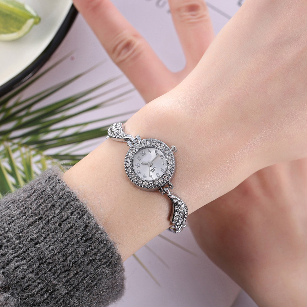 1 Pezzo Elegante Orologio al Q - Luxury Watch Gift For Her recensione e prezzo