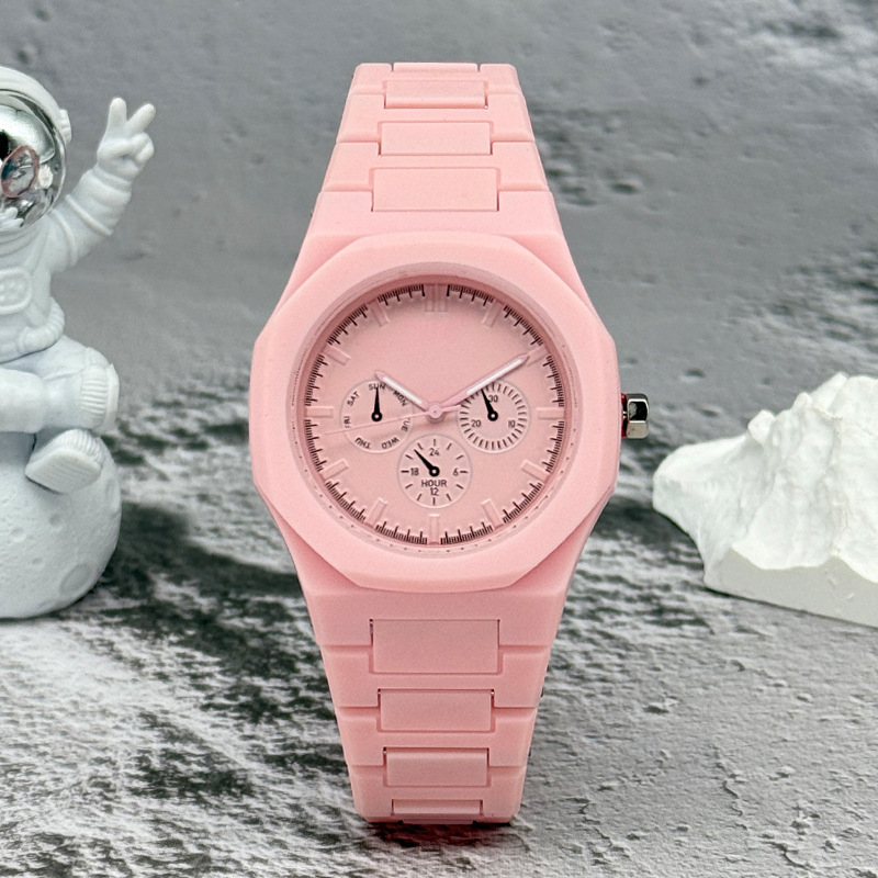 Orologio di Marca Famosa con Q - Luxury Watch News recensione e prezzo